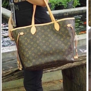 Louis Vuitton Neverfull MM Monogram